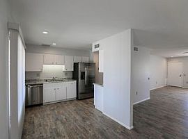 9830 W Royal Oak Rd, Sun City, Az in Sun City, AZ (Photo 7 of 12)