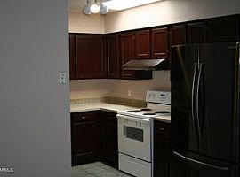 5036 W Gelding Dr, Glendale, Az in Glendale, AZ (Photo 4 of 11)