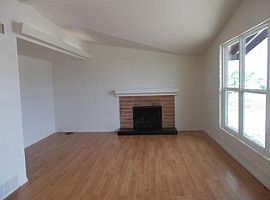 6917 E Oberlin Dr, Tucson, Az 85710 in Tucson, AZ (Photo 2 of 10)