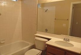 1015 Desert Retreat Ct, Henderson, Nv 89002 3 Beds 2 Baths in Henderson, NV (Photo 4 of 9)