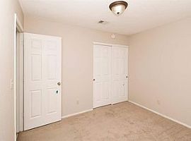 6256 Small Point Dr, Las Vegas, Nv 89108 4 Beds 2 Baths in Las Vegas, NV (Photo 4 of 8)