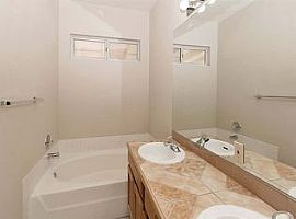 6256 Small Point Dr, Las Vegas, Nv 89108 4 Beds 2 Baths in Las Vegas, NV (Photo 6 of 8)