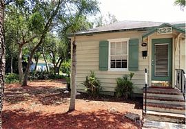 322 Ne 8th Ave, Fort Lauderdale, Fl 33301 in Fort Lauderdale, FL