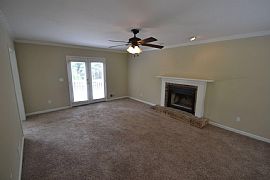 2710 Lillie Lake Dr Sw, Marietta, Ga 300 in Marietta, GA (Photo 2 of 2)