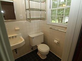 994 Oak Grove Rd, Birmingham, Al 35209 in Birmingham, AL (Photo 10 of 11)