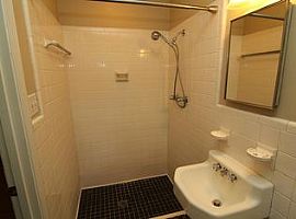 994 Oak Grove Rd, Birmingham, Al 35209 in Birmingham, AL (Photo 9 of 11)