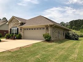 45 Clover St, Odenville, Al 35120 in Odenville, AL (Photo 2 of 11)