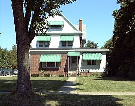 5 unit building bus/park/school/downtown in Toledo, OH