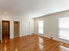 11 Stonebridge Rd, Louisville, Ky 40207 3 Beds 2.5 Baths in Louisville, KY (Photo 11 of 12)