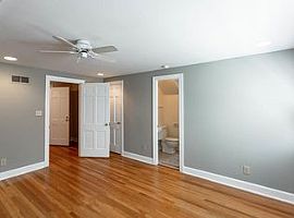 11 Stonebridge Rd, Louisville, Ky 40207 3 Beds 2.5 Baths in Louisville, KY (Photo 3 of 12)