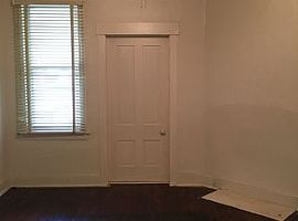 2702 W Madison St, Louisville, Ky 40211 2 Beds 1 Bath in Louisville, KY (Photo 5 of 8)