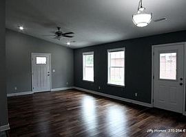 3 Tumbler Dr, Murray, Ky 42071 3 Beds 2 Baths in Murray, KY (Photo 2 of 7)