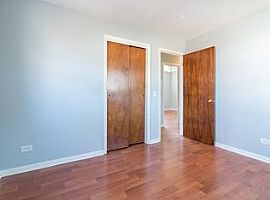 0n778 Barry Ave, Wheaton, Il 60187 3 Beds 1 Bath in Wheaton, IL (Photo 4 of 8)