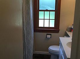 6 Forest Dr, Alton, Il 62002 2 Beds 2 Baths in Alton, IL (Photo 2 of 6)