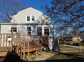 9614 S Troy Ave, Evergreen Pk, Il 60805 3 Beds 2 Baths in Evergreen Park, IL (Photo 10 of 10)