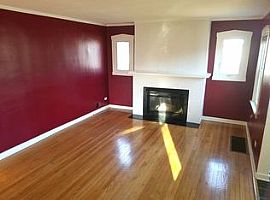 9614 S Troy Ave, Evergreen Pk, Il 60805 3 Beds 2 Baths in Evergreen Park, IL (Photo 8 of 10)