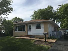 852 W Hawley St, Mundelein, Il 60060 3 Beds 1.5 Baths in Mundelein, IL
