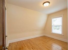 9607 S Charles St, Chicago, Il 60643 4 Beds 1.5 Baths in Chicago, IL (Photo 3 of 9)