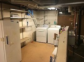 558 Miller Dr, Elgin, Il 60123 4 Beds 2 Baths in Elgin, IL (Photo 5 of 7)