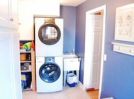 1419 Mill Creek Dr, Buffalo Grove, Il 60089 3 Beds 2 Baths in Buffalo Grove, IL (Photo 8 of 9)