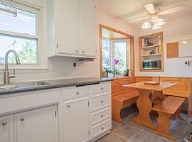702 N Meadow Ln, Madison, Wi 53705 3 Beds 2 Baths 1,454 Sqft in Madison, WI (Photo 6 of 11)