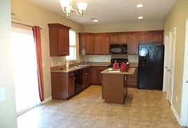 2922 Shadow Ln, North Charleston, Sc 29406 4 Beds 2.5 Baths in North Charleston, SC (Photo 2 of 7)