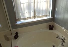 2922 Shadow Ln, North Charleston, Sc 29406 4 Beds 2.5 Baths in North Charleston, SC (Photo 5 of 7)