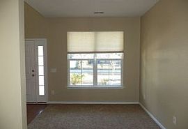 2922 Shadow Ln, North Charleston, Sc 29406 4 Beds 2.5 Baths in North Charleston, SC (Photo 6 of 7)