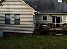 2326 Harrison Rd, Columbia, Sc 29204 3 Beds 2 Baths in Columbia, SC (Photo 7 of 7)