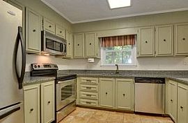 606 San Salvador Dr, North Augusta, Sc 29841 3 Beds 2.5 Baths in North Augusta, SC (Photo 8 of 10)