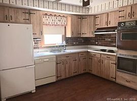 115 Geneva Ter, Fairfield, Ct 06824 in Fairfield, CT (Photo 2 of 4)