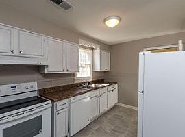 1035 Goodman St, Memphis, Tn 38111 3 Beds 1 Bath 1,299 Sqft in Memphis, TN (Photo 8 of 10)