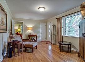 Corning Dr Nashville, Tn 37211 3 Beds 1.5 Baths 1,360 Sqft in Nashville, TN (Photo 4 of 8)