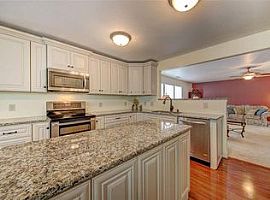 3070 Morel Ave, Fort Mill, Sc 29715 4 Beds 2.5 Baths in Fort Mill, SC (Photo 3 of 10)