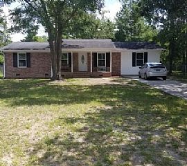 918 Forest Loop Rd, Conway, Sc 29527 Rent $700 and Dep $700 in Conway, SC