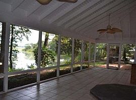 1117 Otter Cir, Beaufort, Sc 29902 4 Beds 2 Baths in Beaufort, SC (Photo 5 of 5)