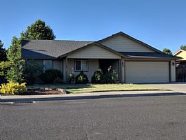3 Beds 2 Baths in Redmond, OR