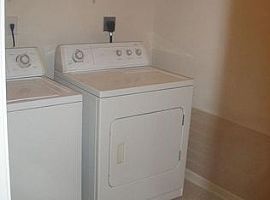 4712 Boca Ln, Lexington, Rent 750 Deposit 750 Total 1500 in Lexington, KY (Photo 5 of 10)