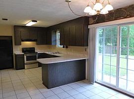  10478 Tulsa Rd, Jacksonville, Fl 32218  in Jacksonville, FL (Photo 4 of 5)