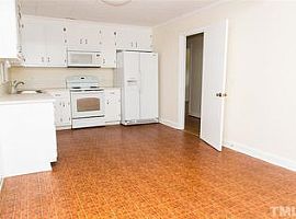 308 Center St, Efland, Nc 27243 Rent $650 and Dep $650 in Efland, NC (Photo 3 of 10)