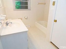 308 Center St, Efland, Nc 27243 Rent $650 and Dep $650 in Efland, NC (Photo 6 of 10)