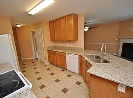 808 Red Oak Tree Dr, Fuquay Varina, Nc 27526 4 Beds 3 Baths in Fuquay Varina, NC (Photo 3 of 9)