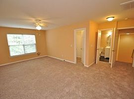 808 Red Oak Tree Dr, Fuquay Varina, Nc 27526 4 Beds 3 Baths in Fuquay Varina, NC (Photo 7 of 9)