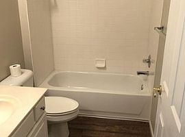 5123 Tauten Sq, Louisville, Ky 40241 2 Beds 2 Baths 1,459 Sqft in Louisville, KY (Photo 7 of 8)