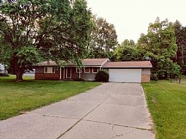 Excellent Location 3/1.5 with Full Basement and Garage W/deck in Greenville, MI (Photo 1 of 9)
