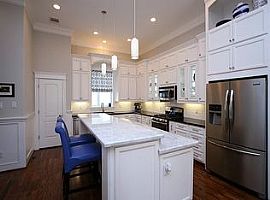 3 Beds 3.5 Baths 2,246 Sqft in Houston, TX (Photo 2 of 3)