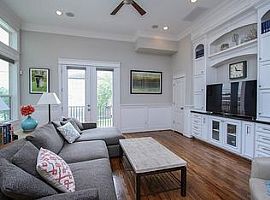 3 Beds 3.5 Baths 2,246 Sqft in Houston, TX (Photo 3 of 3)