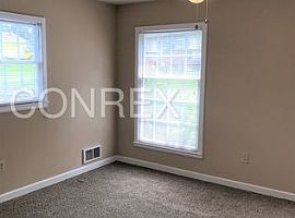 528 Mason Rd, Inman, Sc 2 Rent 650 Deposit 650 Total 1300 in Inman, SC (Photo 8 of 9)