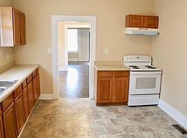 805 Meadowbrook Dr, in Birmingham, AL (Photo 2 of 4)