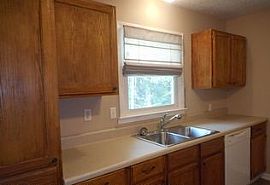 120 Knox Ct, Rock Hill, S Rent 550 Deposit 550 Total 1100 in Rock Hill, SC (Photo 10 of 11)